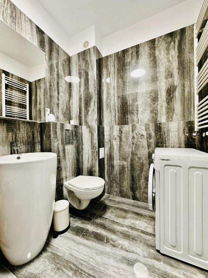 Rentforcomfort Sky Garden Studio Bucareste Exterior foto