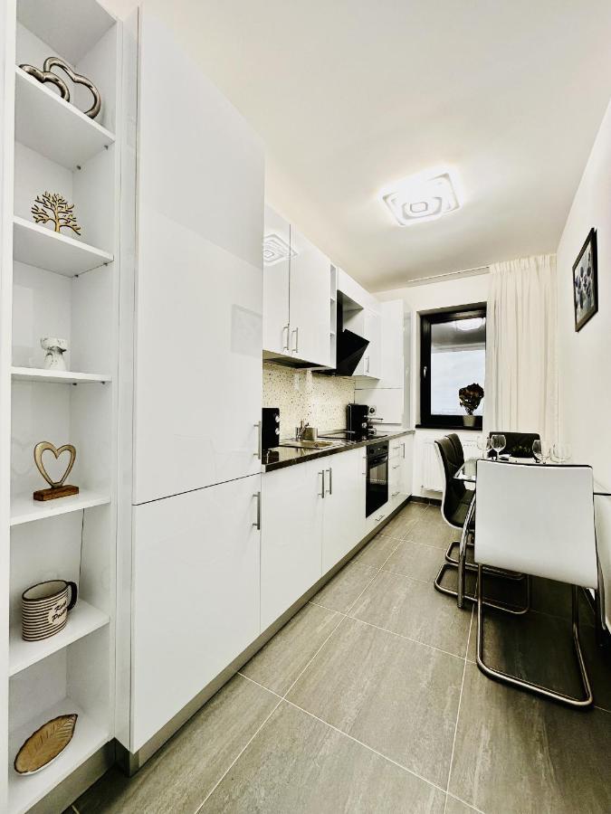 Rentforcomfort Sky Garden Studio Bucareste Exterior foto